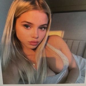 Meet your Posher, Cassandra